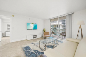 The Club At Brickell Bay